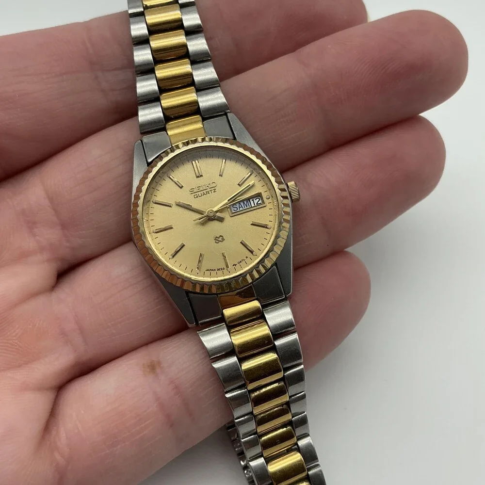 Vintage Seiko Quartz 8223-0060 Womens Watch 24mm Two Tone New Battery 6.5